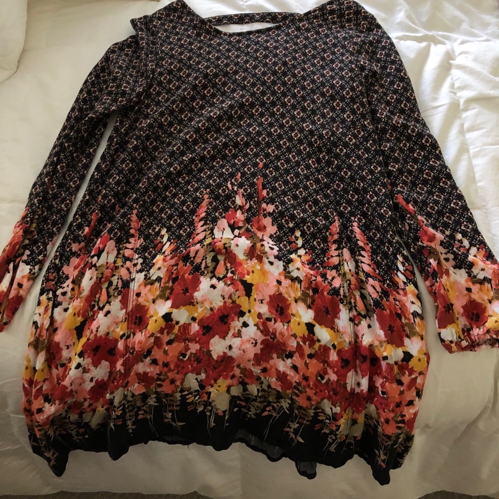 Abercrombie open back flowy dress